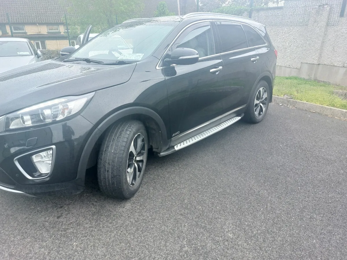 Kia Sorento 162 7 seater platinum edition - Image 2