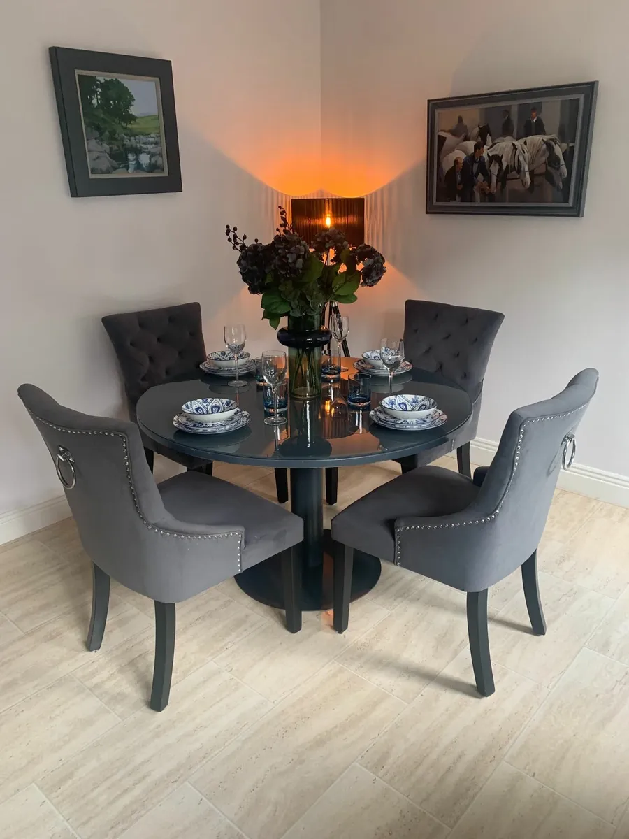 Kitchen Table & Chairs - Image 4