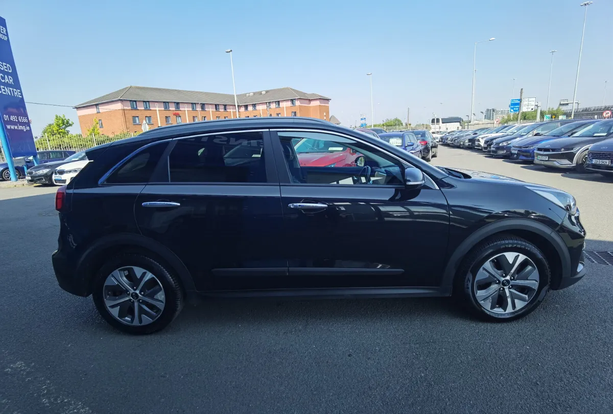 KIA NIRO 64KWH 3 - Image 4