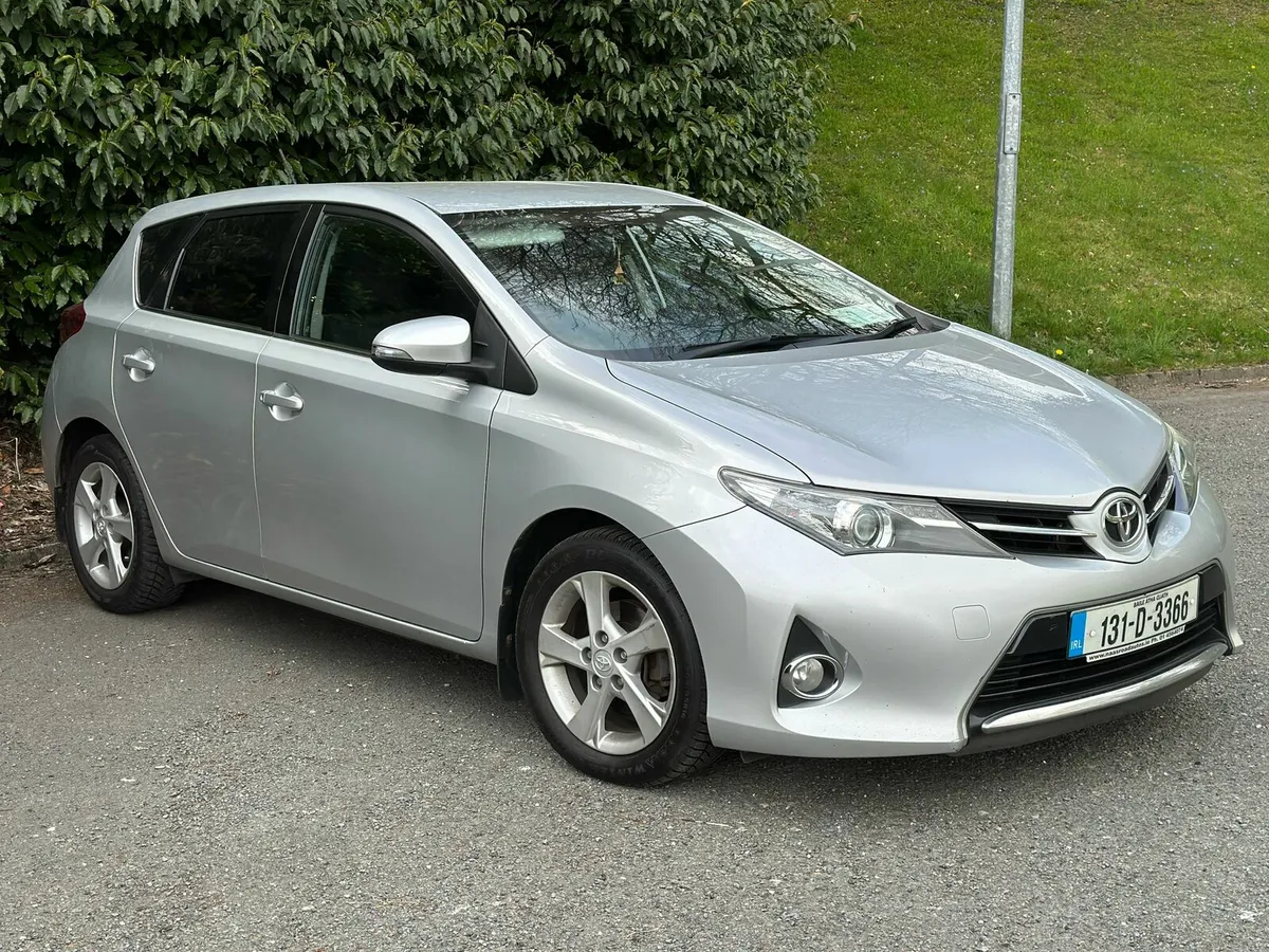 TOYOTA AURIS 1.4 DIESEL ⛽️ NEW NCT AND TAX - Image 2