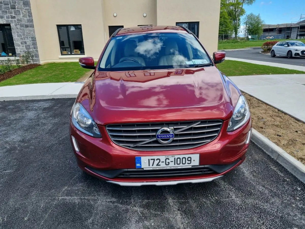 2017 Volvo XC60 D4 - Image 2