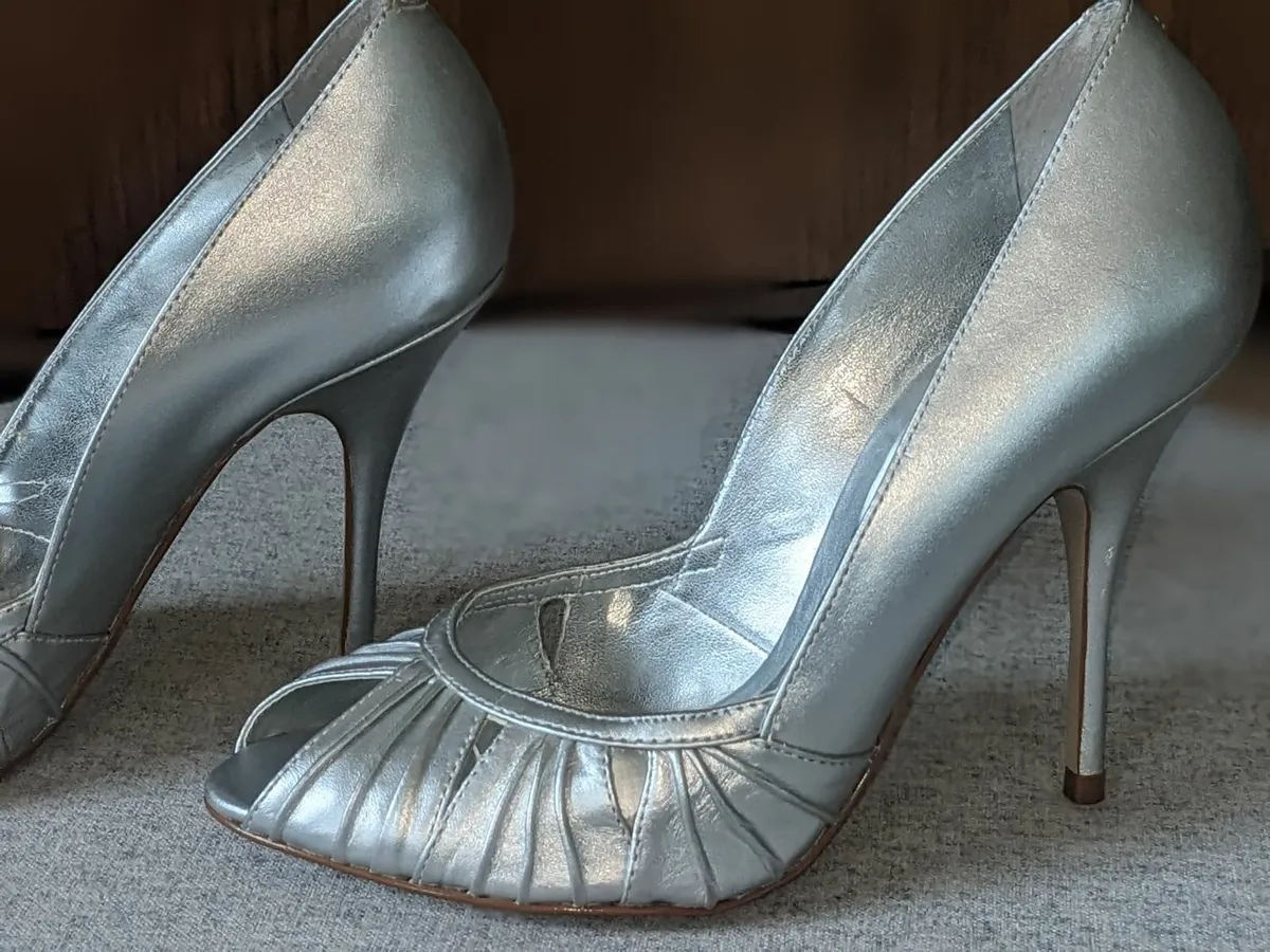 Dune Shoes - Image 1