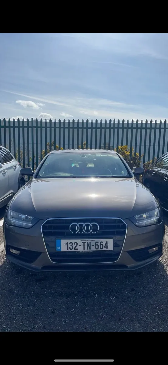 Audi A4 2013 - Image 2