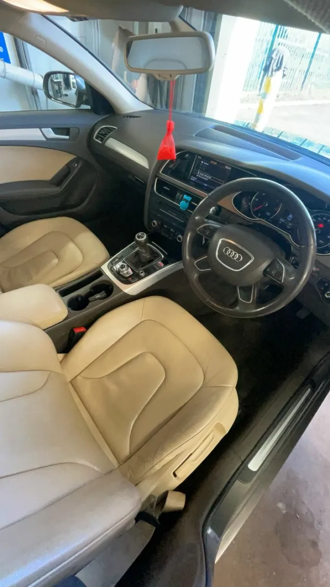 Audi A4 2013 - Image 4