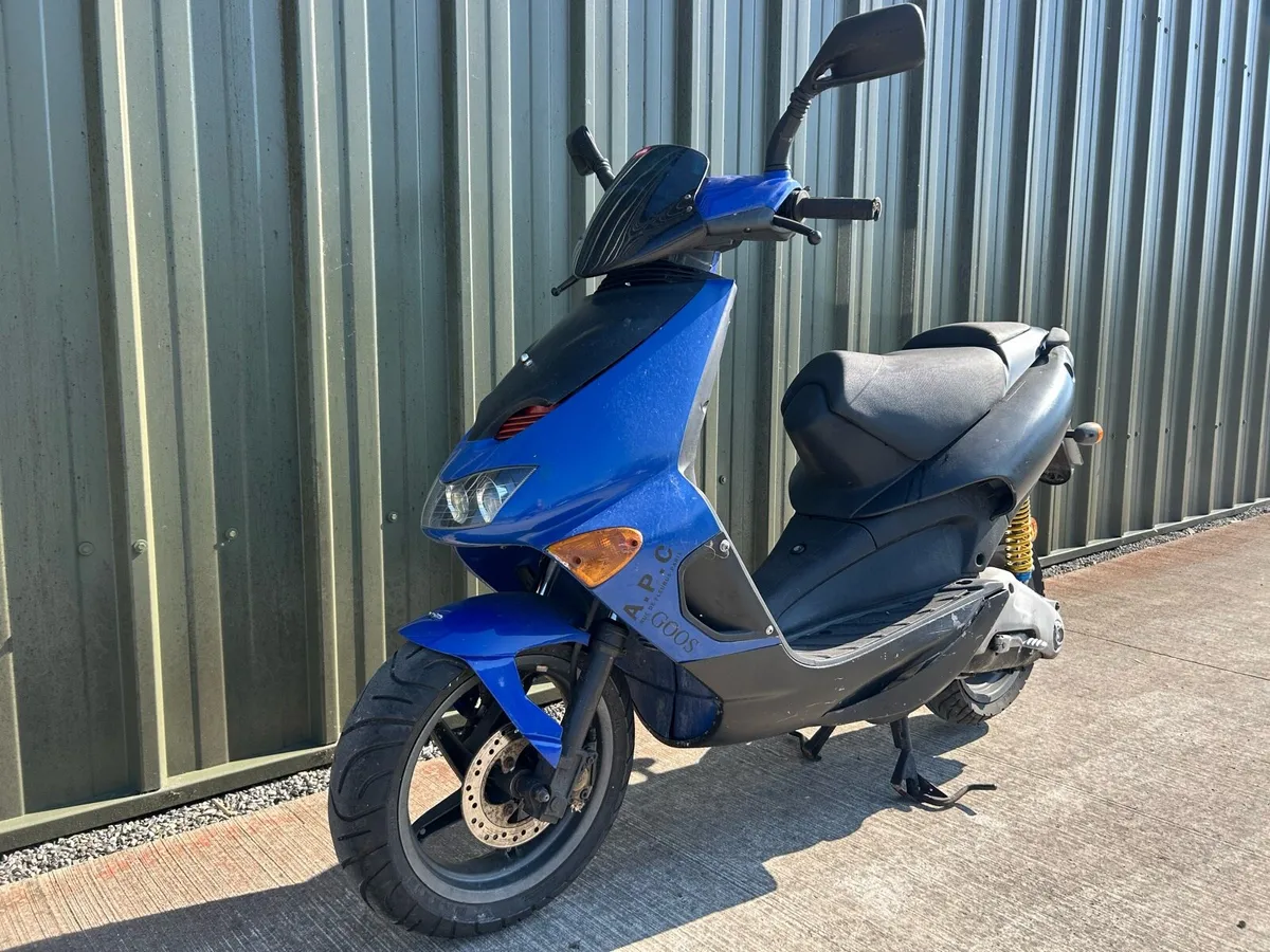 APRILIA SR50 50cc Moped - Image 4