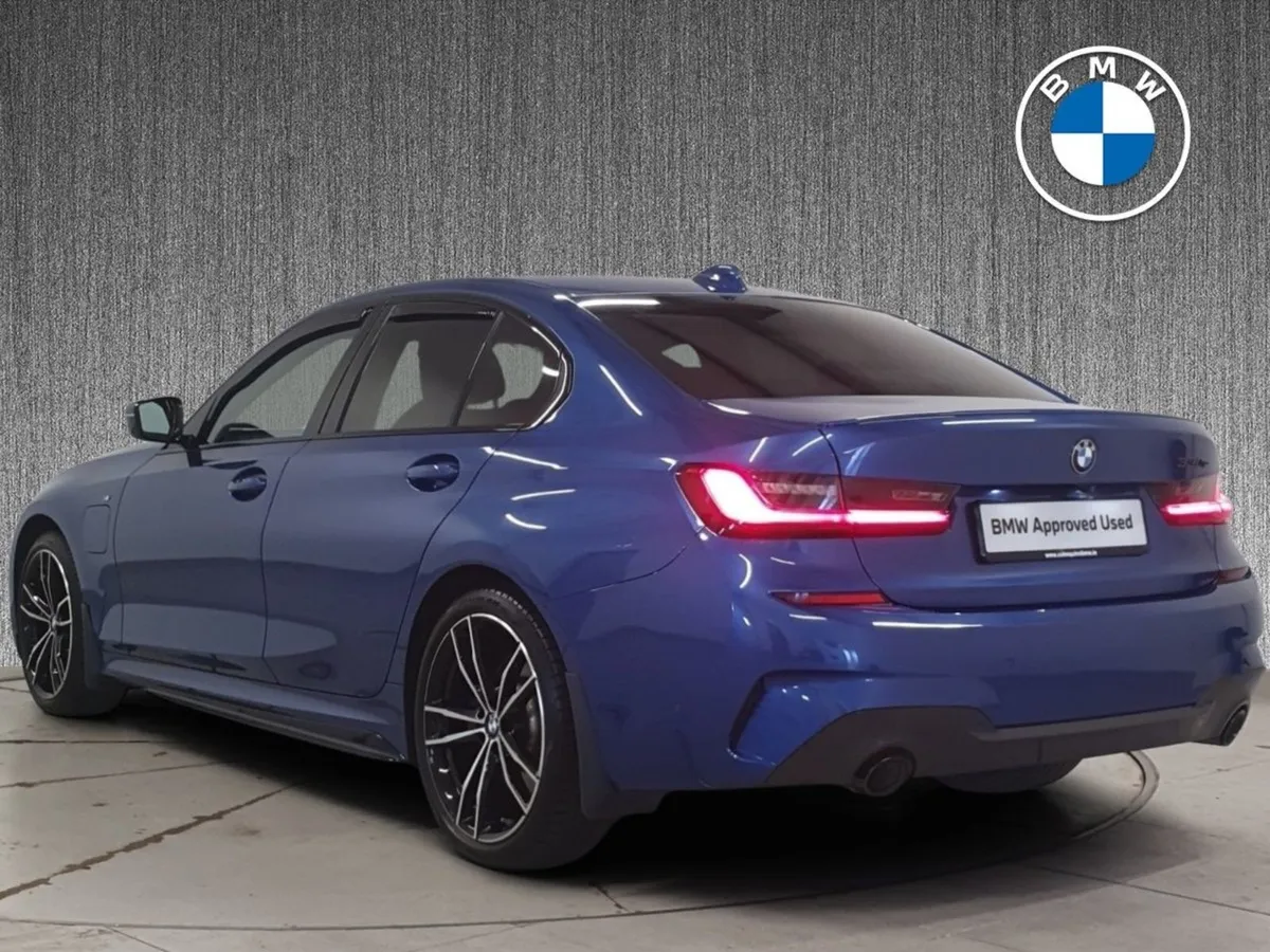 BMW 3 Series 330e M Sport Auto PRO Pack - Image 3