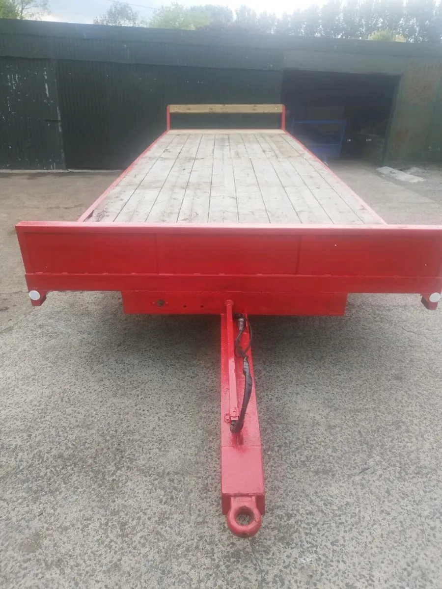 Bale trailer - Image 1