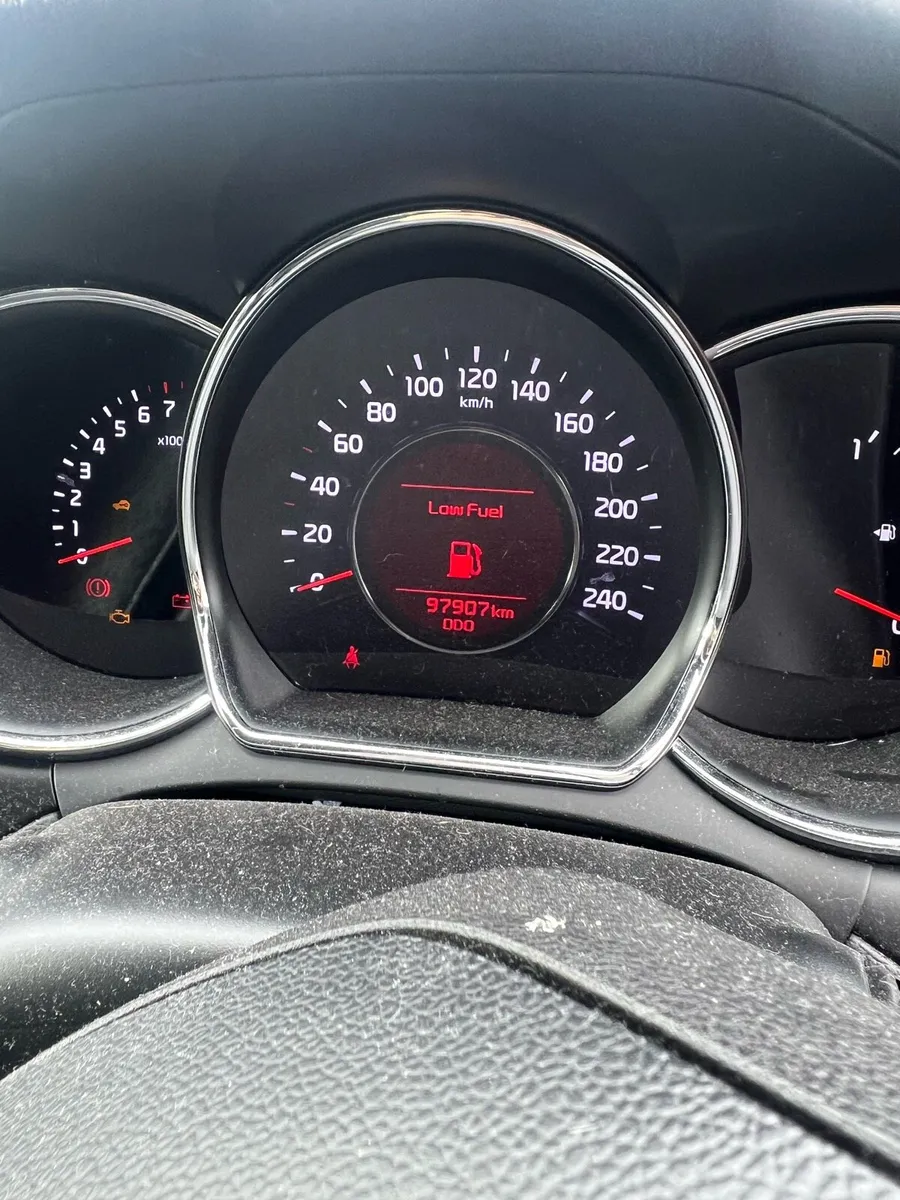 Kia Ceed - Image 2