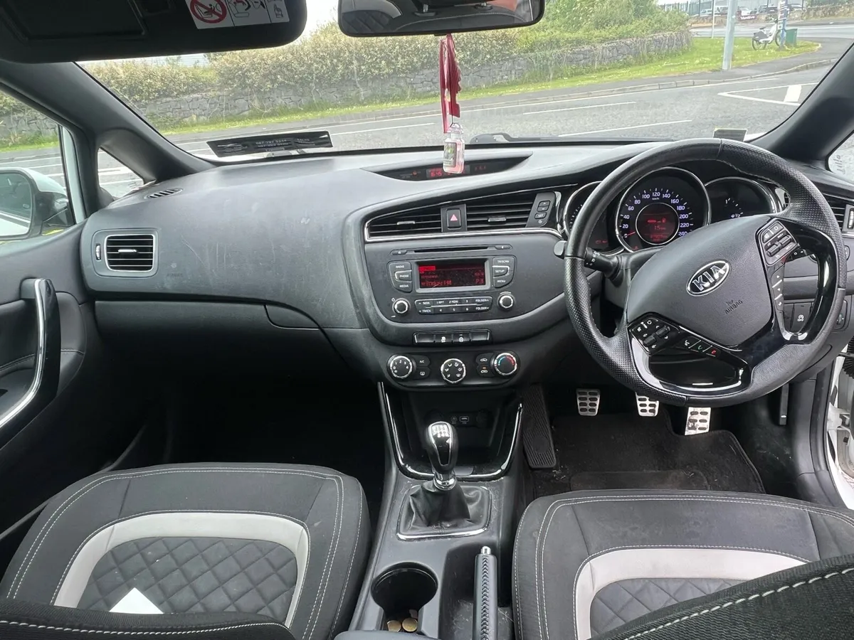 Kia Ceed - Image 3