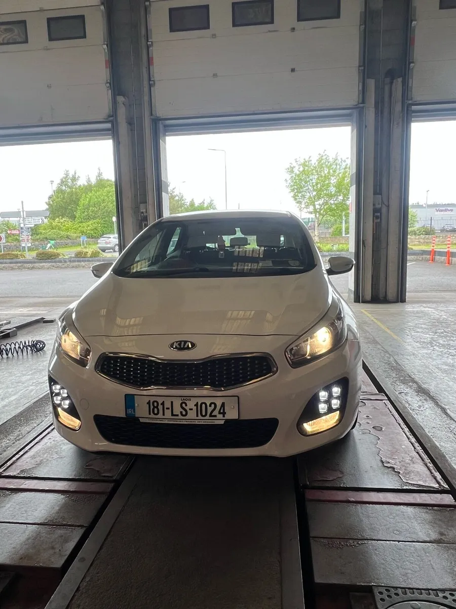 Kia Ceed - Image 4