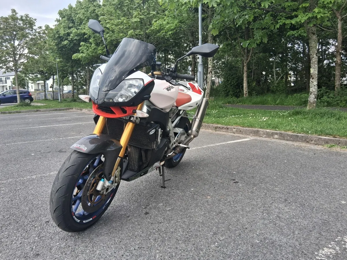 Aprilia Tuono 2007 - Image 1