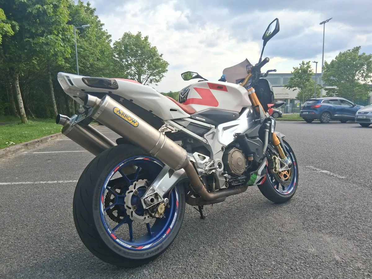 Aprilia Tuono 2007 - Image 1
