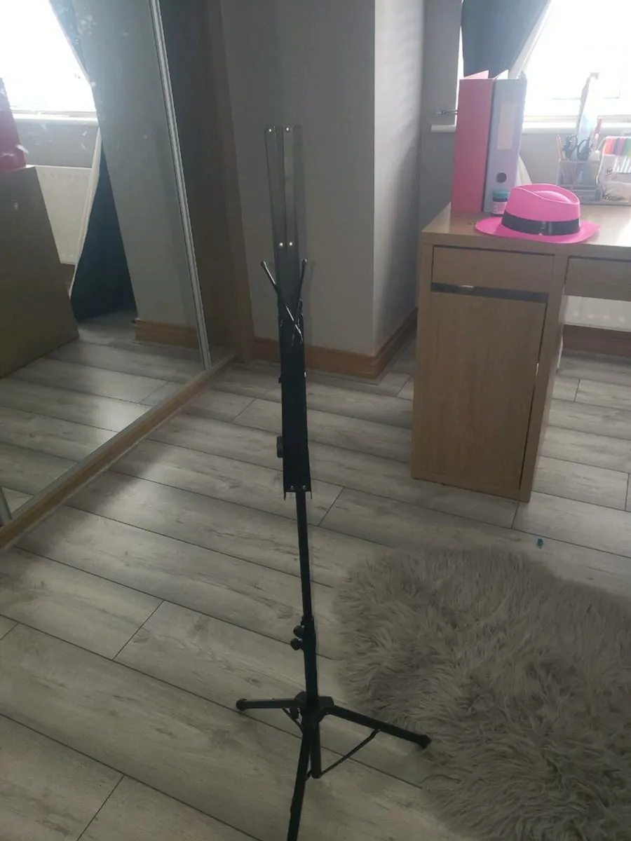 Music stand - Image 2