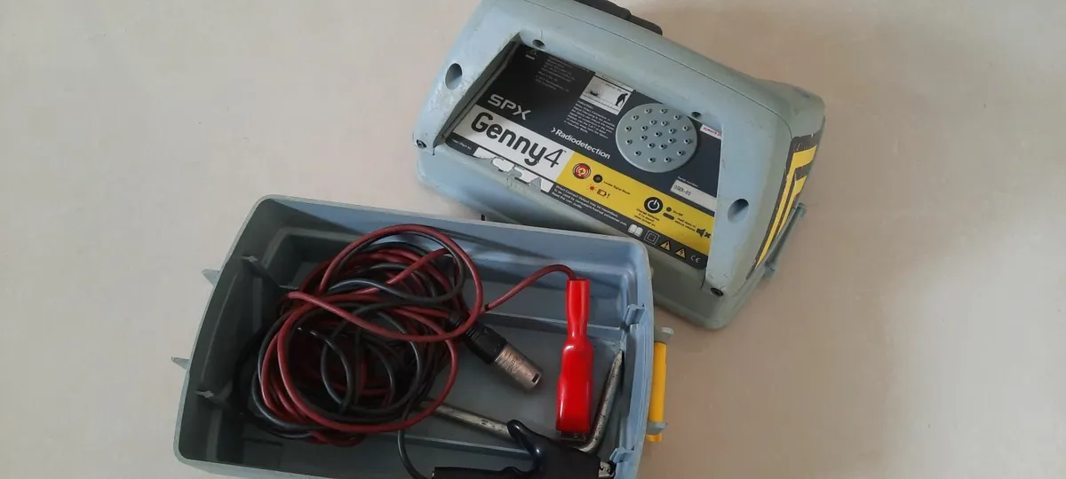 Radiodetection Genny4 Signal Generator - Image 1
