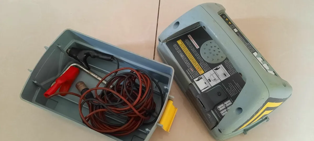 Radiodetection Genny4 Signal Generator - Image 4