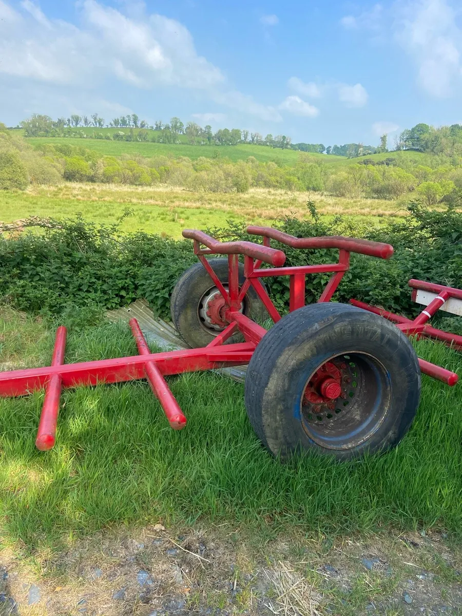 Bale trailer - Image 2