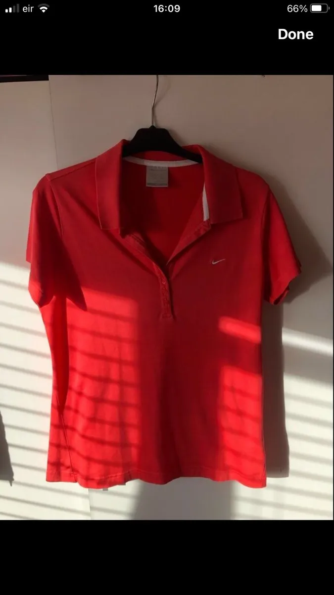 Ladies  Nike top size 14/16 €5 - Image 4