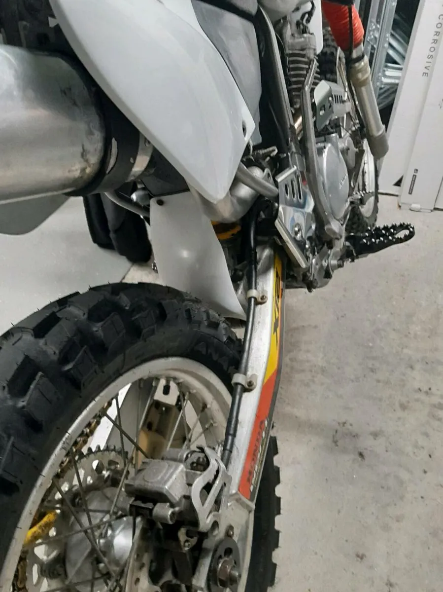 HONDA XR400R 1999 Road Reg'd - Image 2