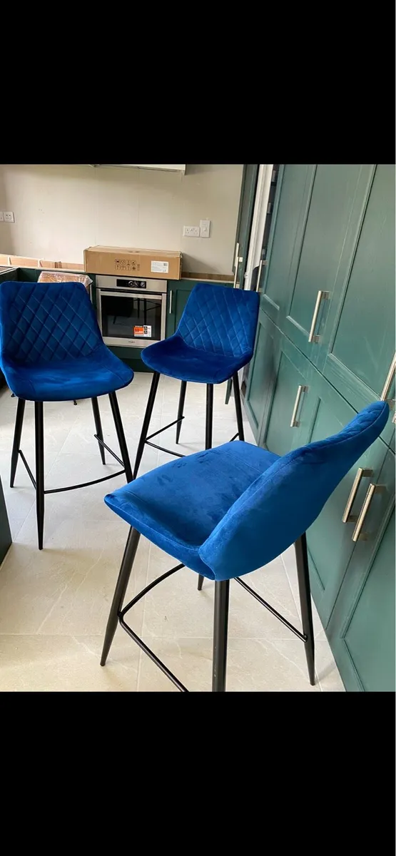 Breakfast counter chairs - Image 1