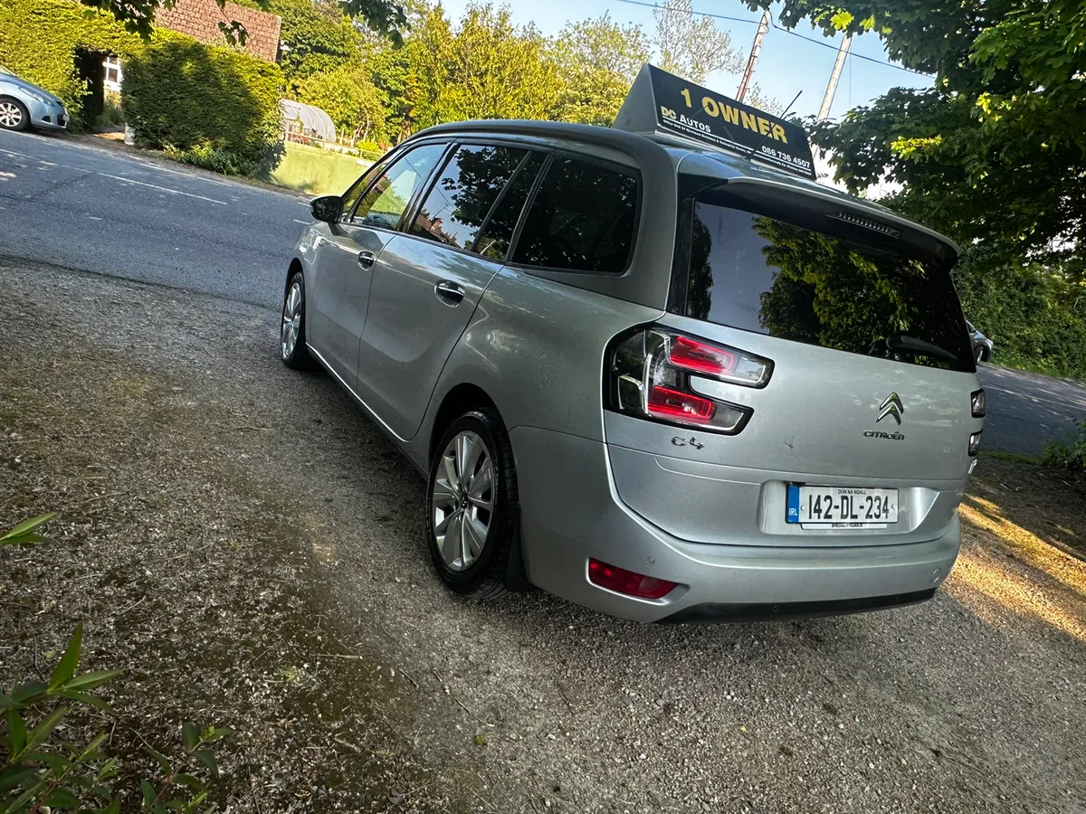142 CITROEN C4 PISSCO 7 SEATER - Image 4