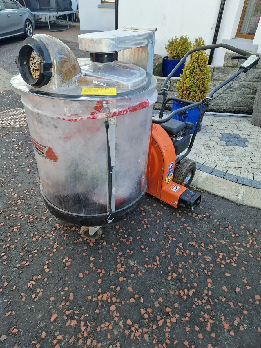 Gutter vacuum - Image 1