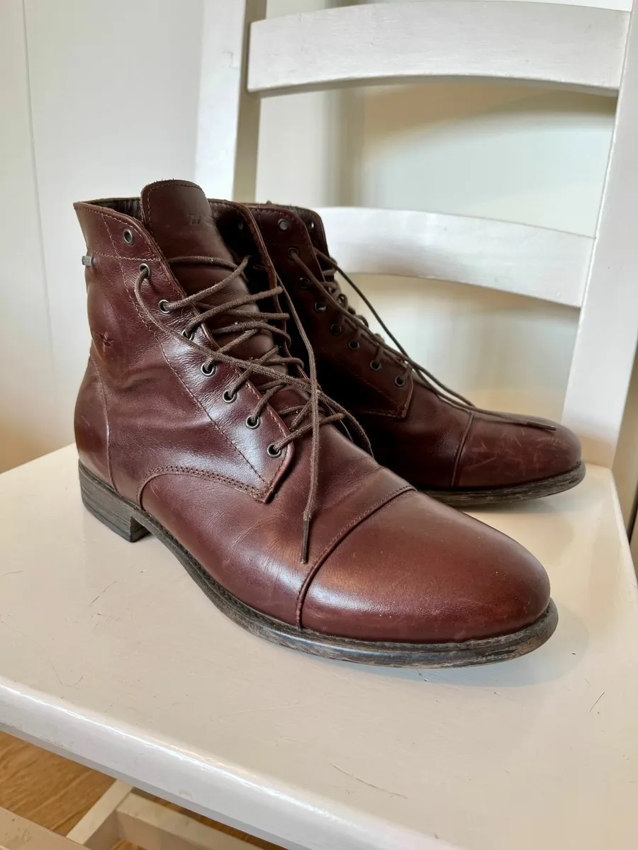 TCX Metropolitan Gore-Tex Motorcycle Boots - Image 1