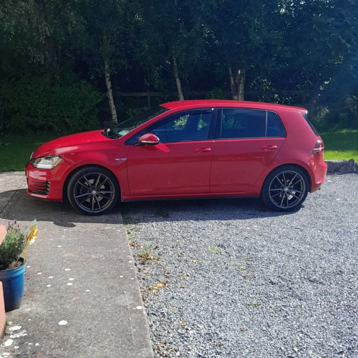 Golf Gtd - Image 1