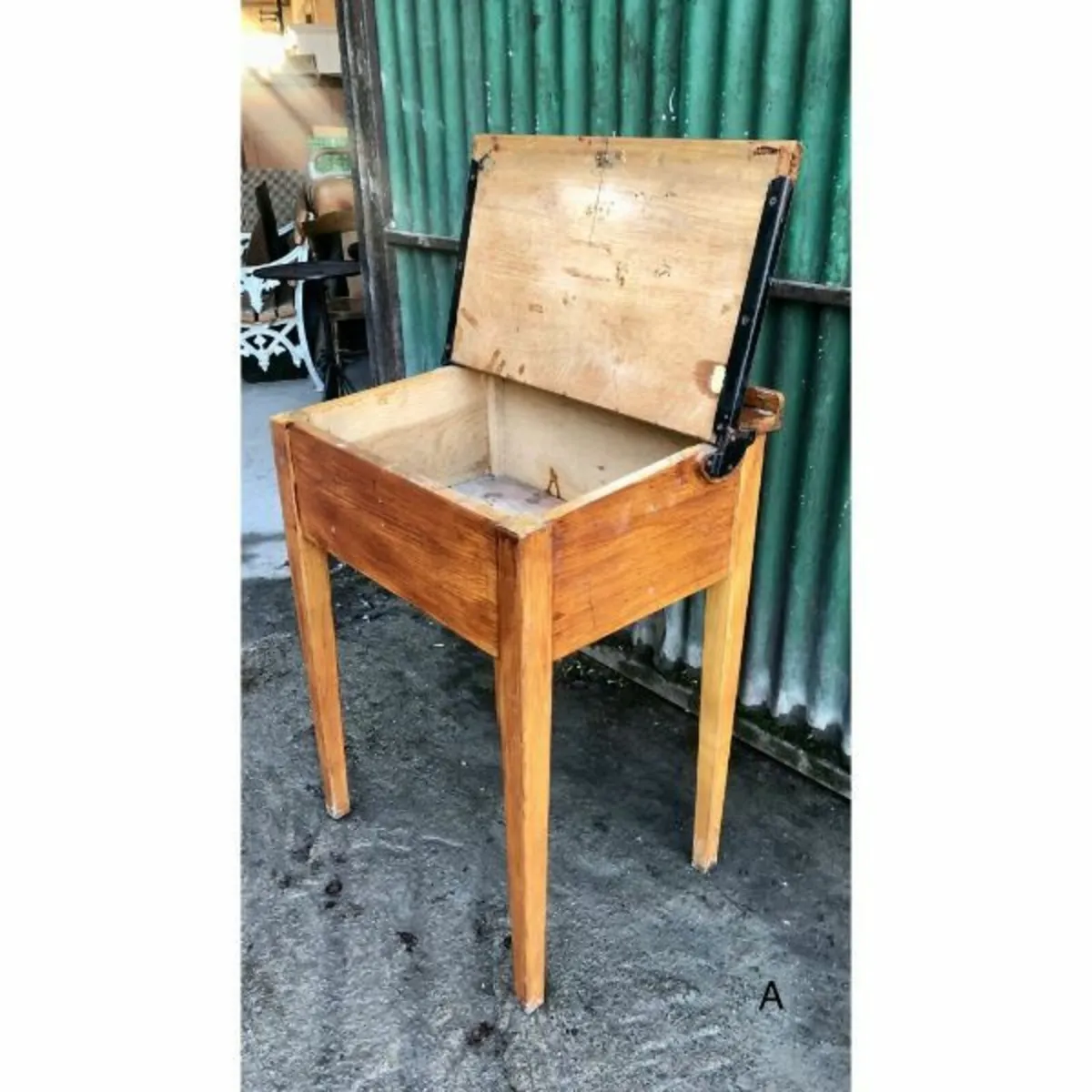 School Desk – TR Scott Dublin – A – KAS164 - Image 4
