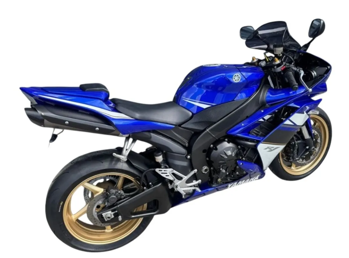 Yamaha R1 - Image 3