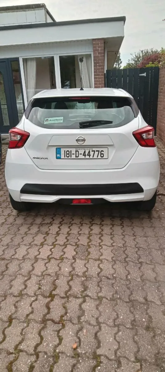 Car - Image 3