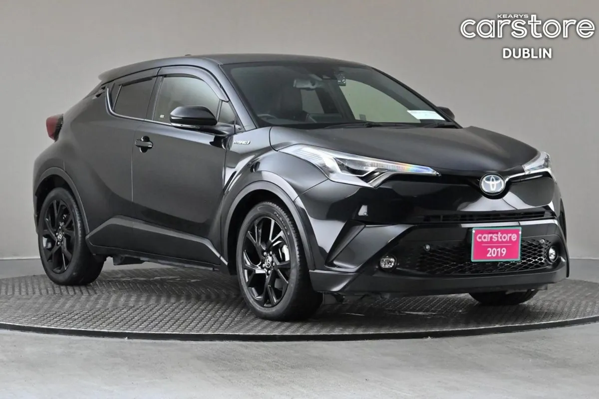 Toyota C-HR 1.8 Hybrid  half Leather reverse Cam - Image 1