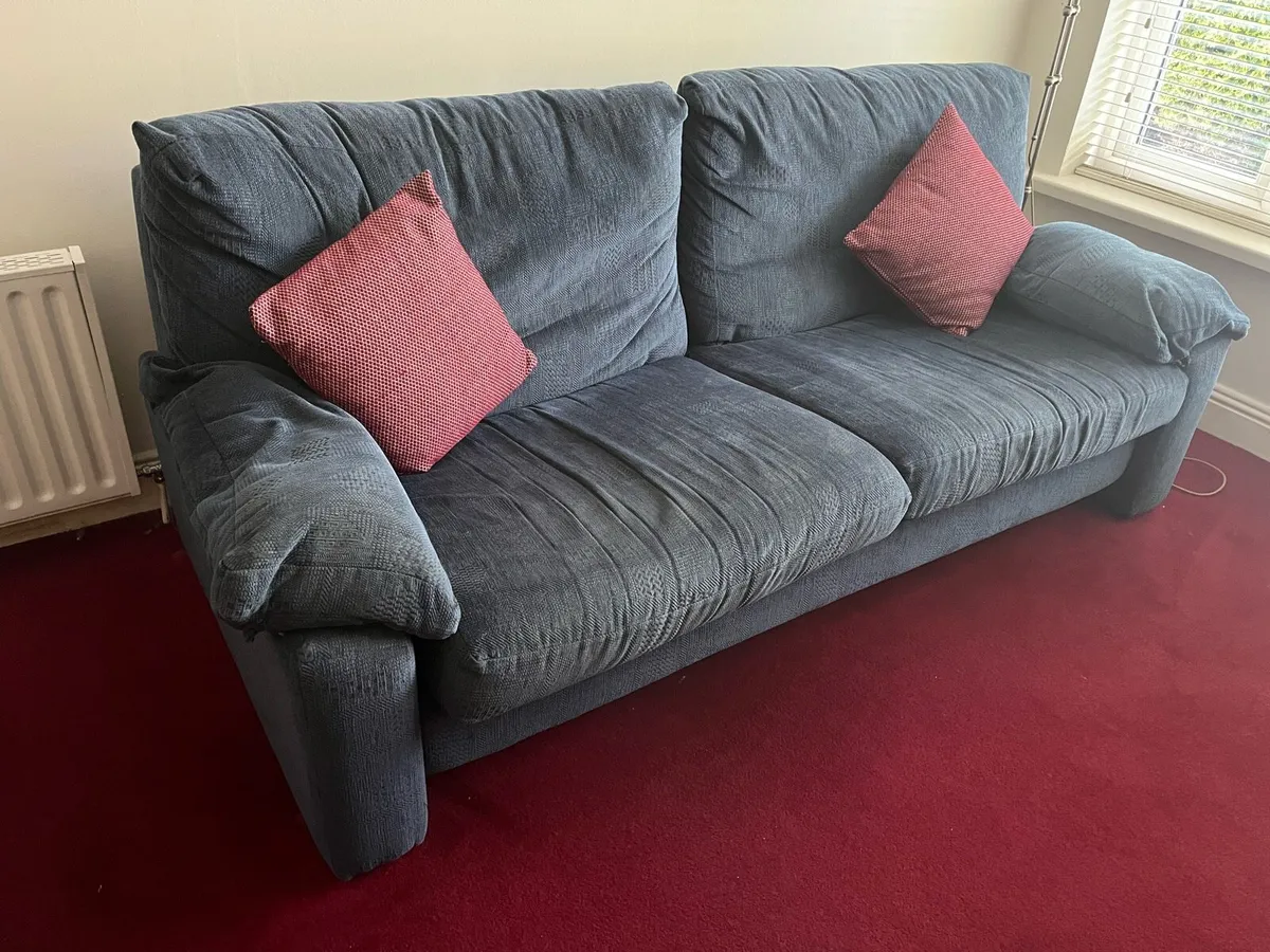 Free couches to take away - Image 2