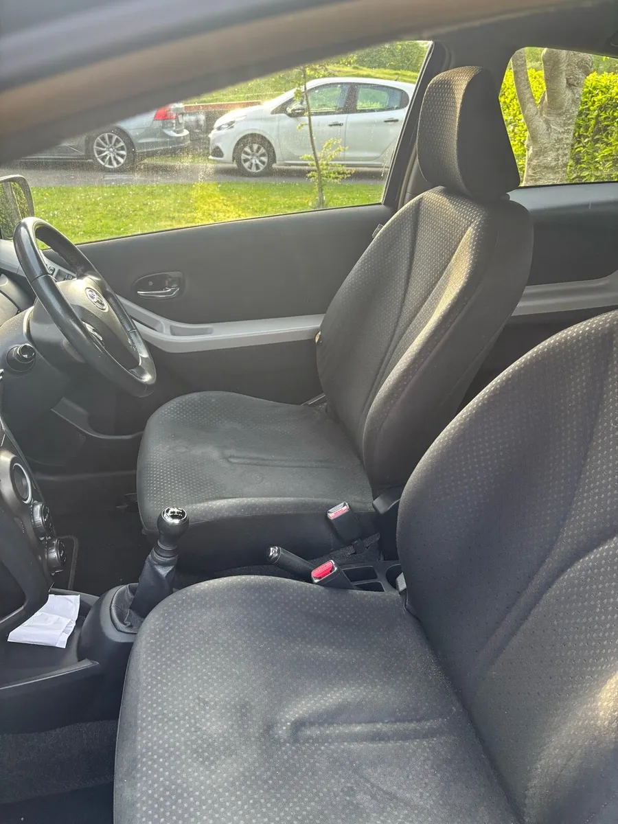 Toyota Yaris - Image 3