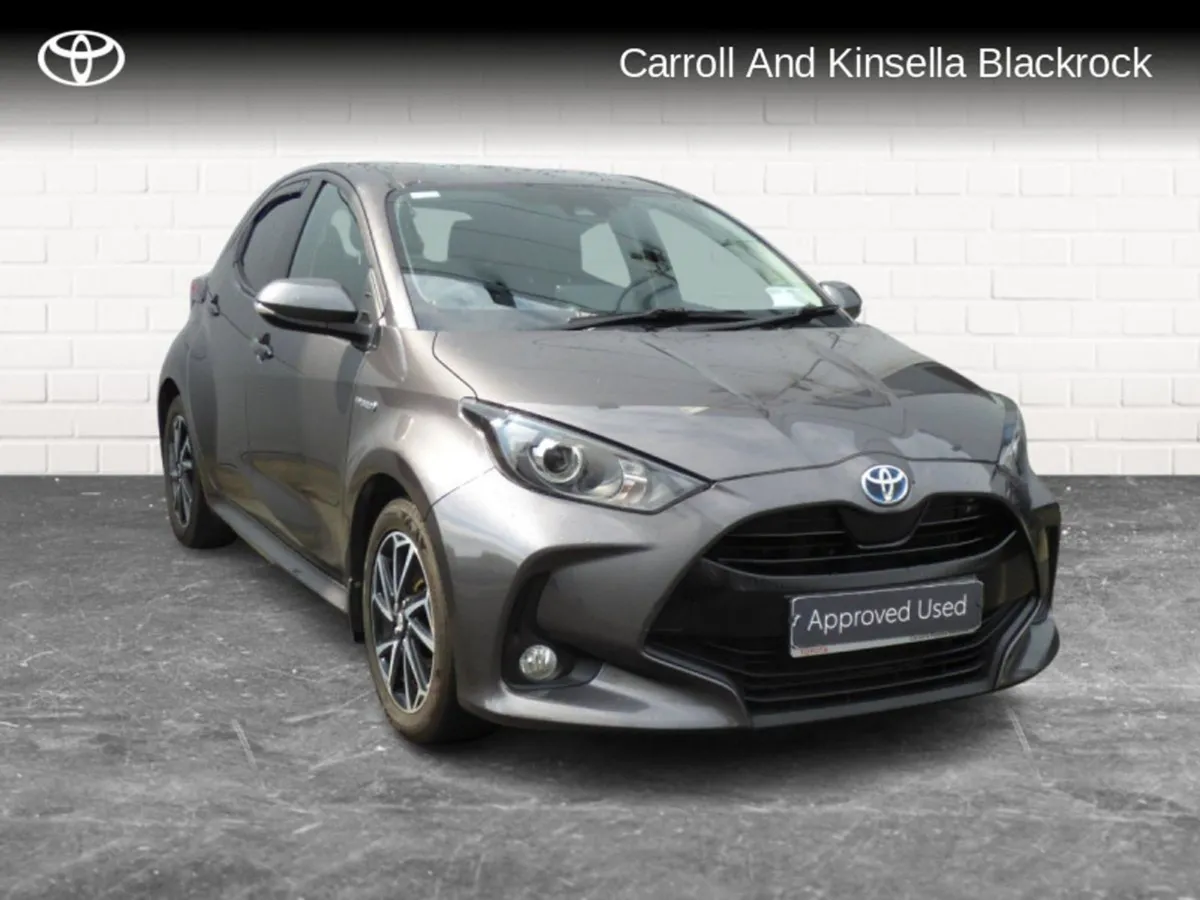 Toyota Yaris Hybrid Luna Sport - Image 1