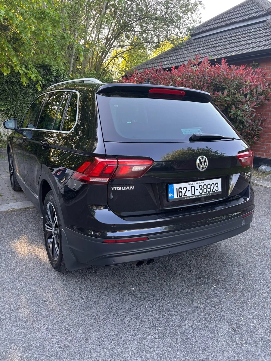 VW TIGUAN 4motion AUTO - Image 2