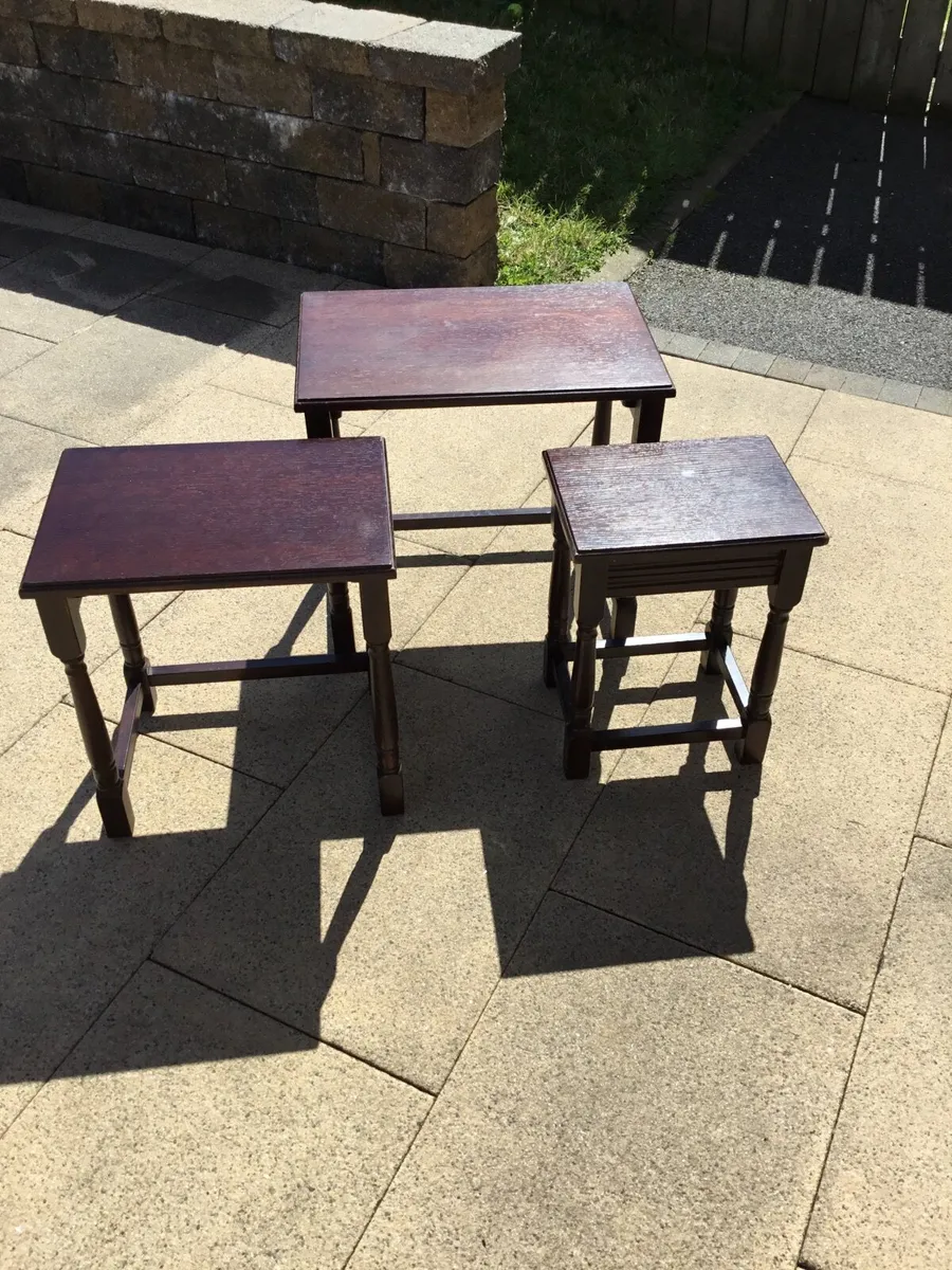 Nest of 3 tables - Image 2