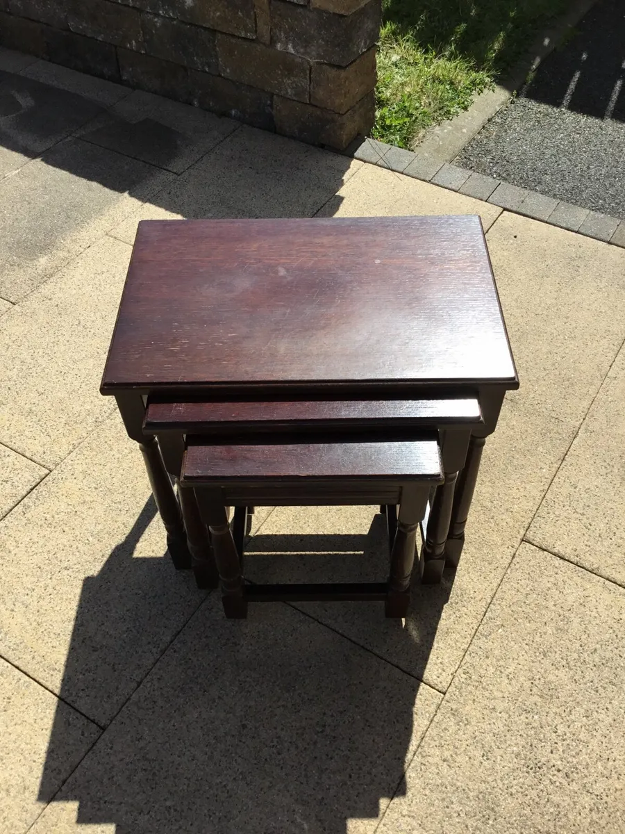 Nest of 3 tables - Image 3