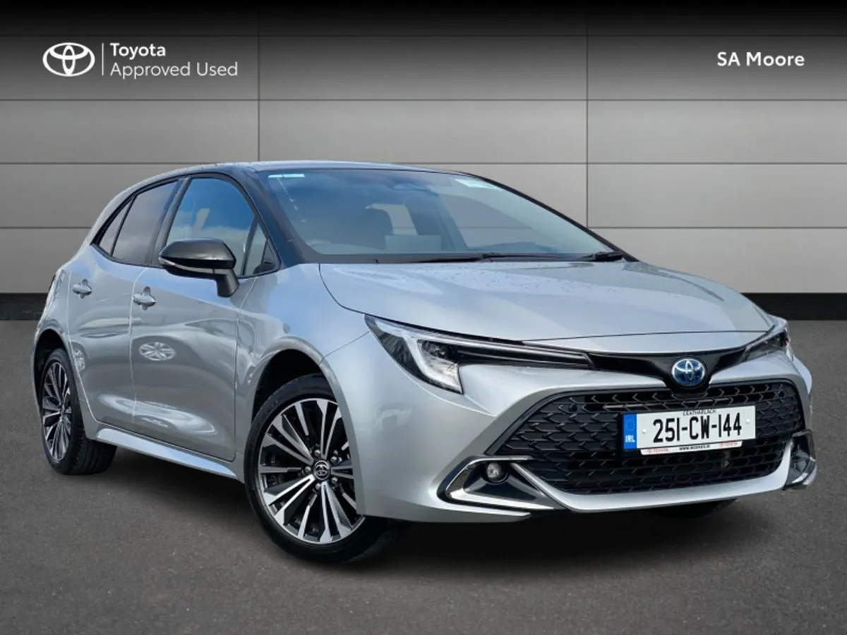 Toyota Corolla Hybrid Luna Sport Hatchback - Image 1