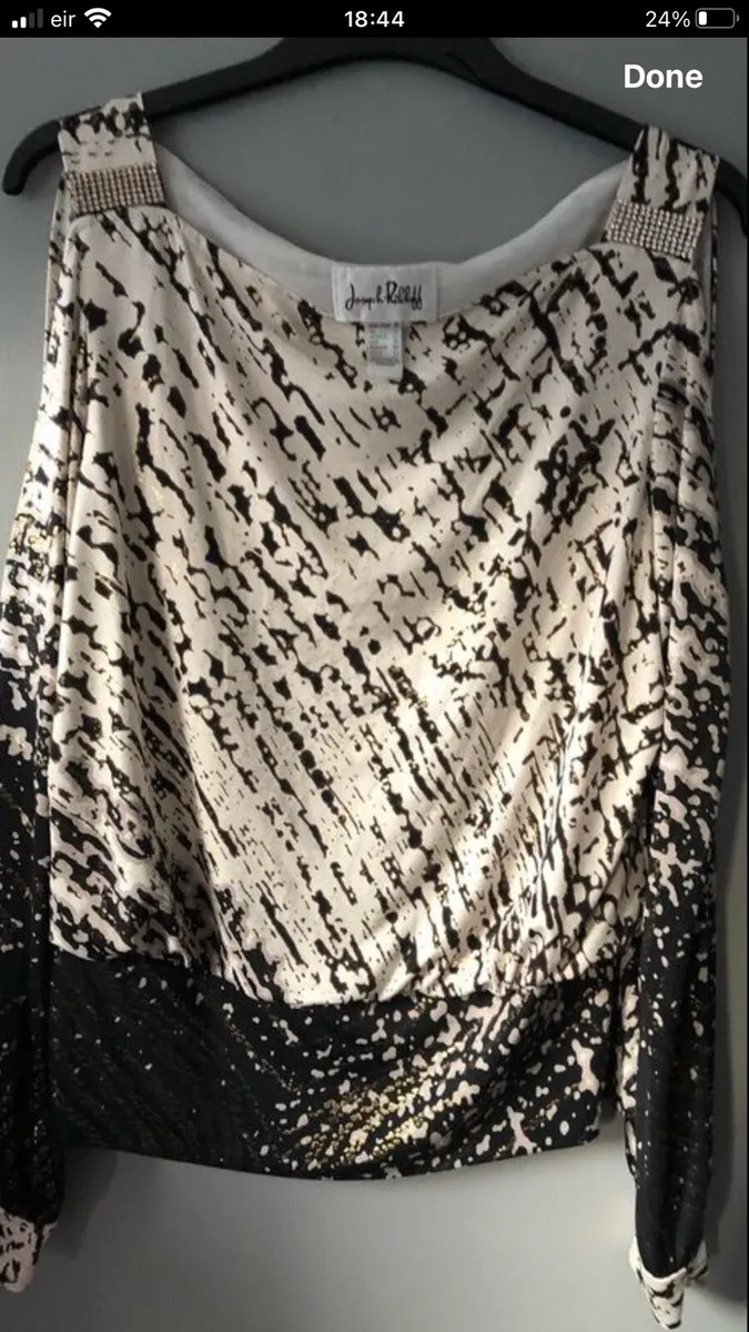 Ladies stunning designer top size 12 €15 - Image 2