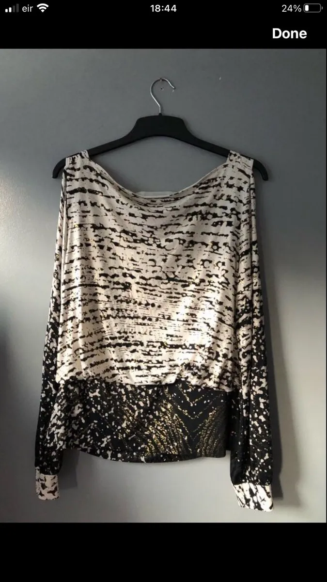Ladies stunning designer top size 12 €15 - Image 3