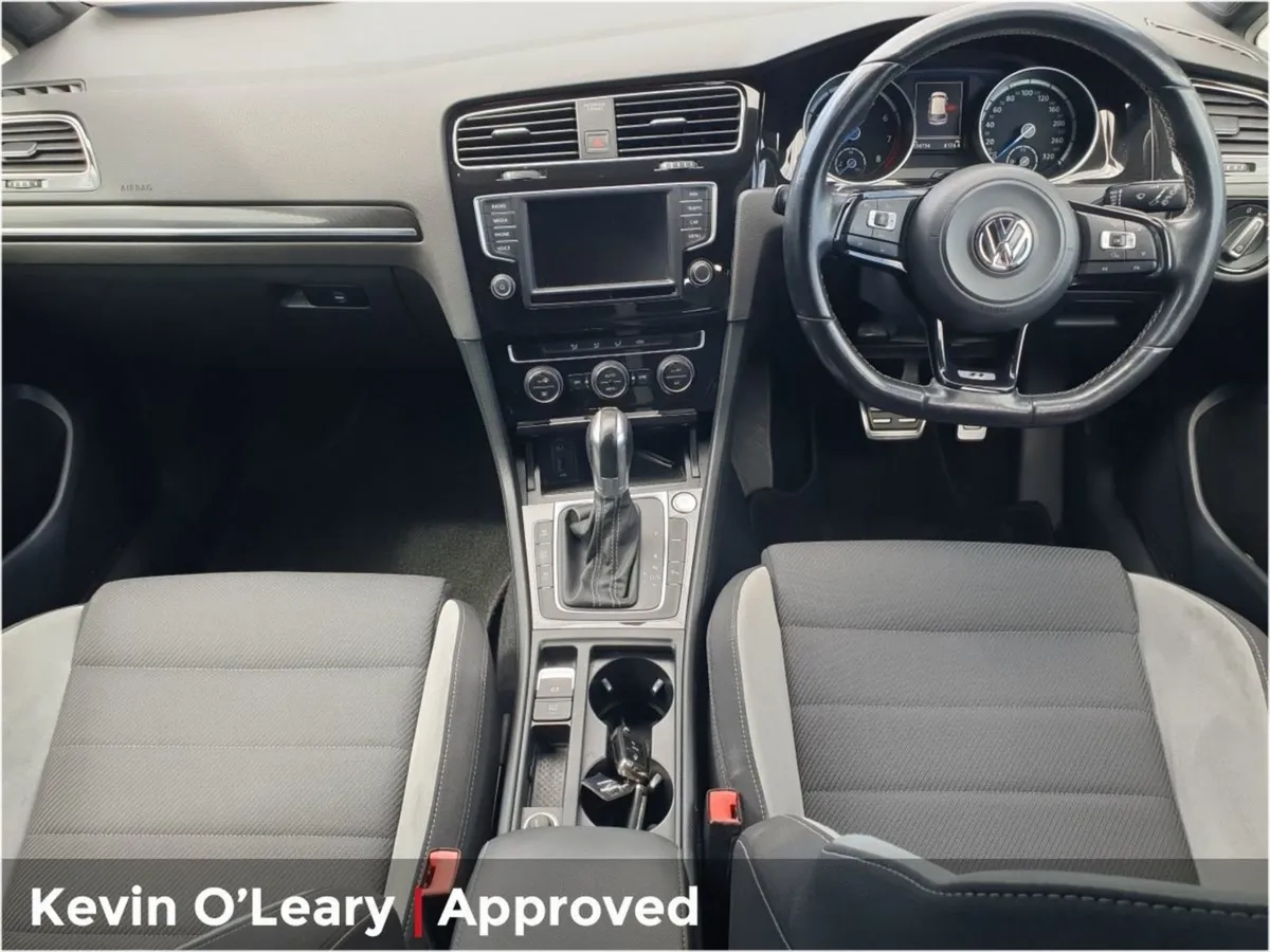 Volkswagen Golf 2.0tfsi R DSG 300HP BMT 4motion - Image 3