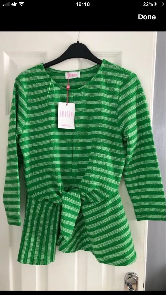 Ladies BNWT top size M €10 - Image 1