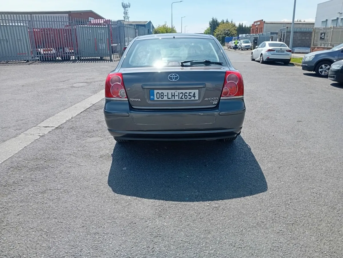 Toyota Avensis 2008 - Image 4