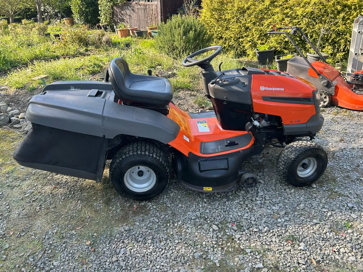 Husqvarna tc138 lawnmower - Image 1