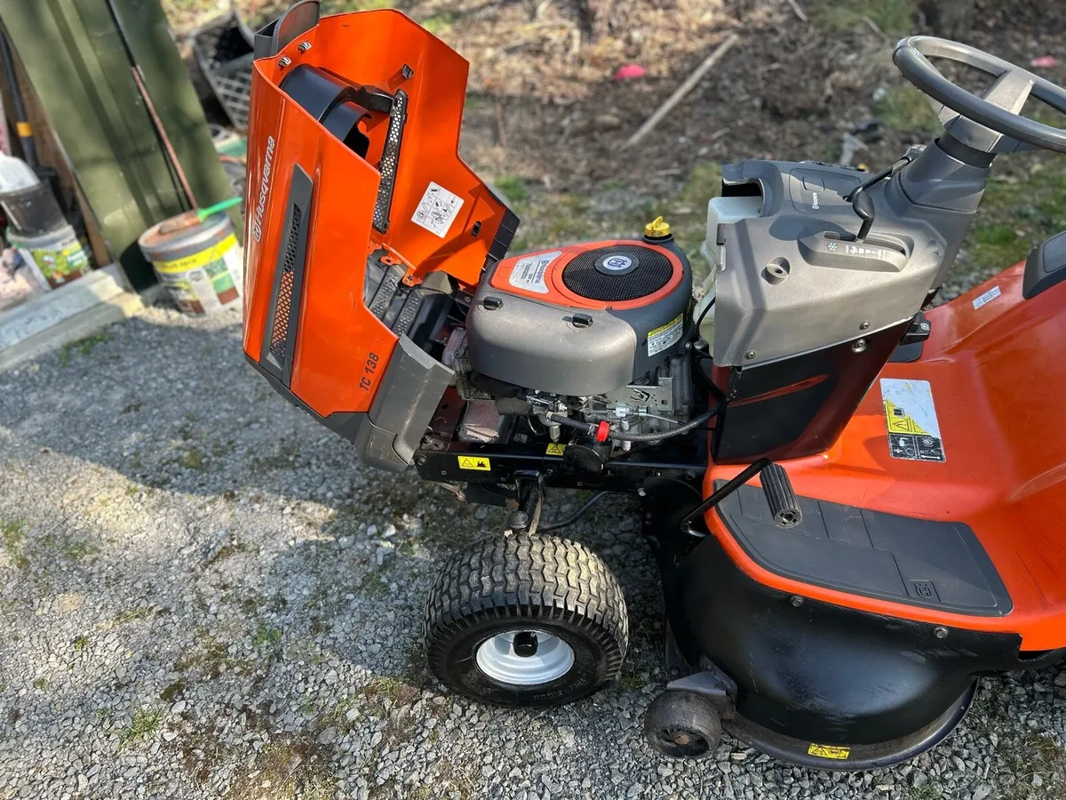 Husqvarna tc138 lawnmower - Image 4