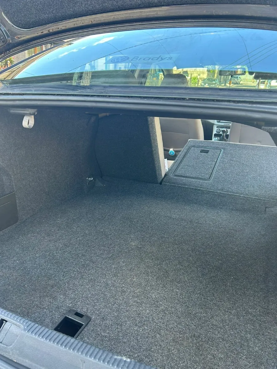Volkswagen Passat 2007 - Image 3