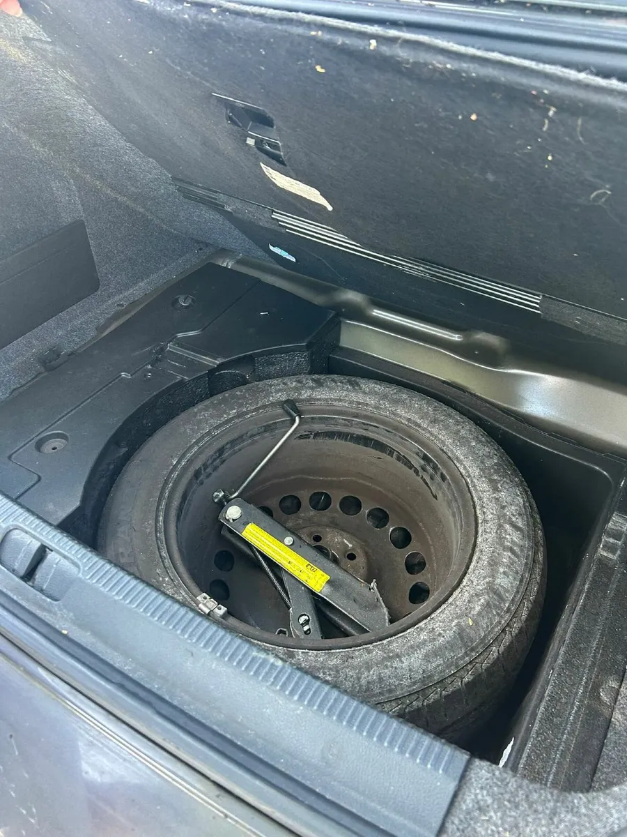 Volkswagen Passat 2007 - Image 4
