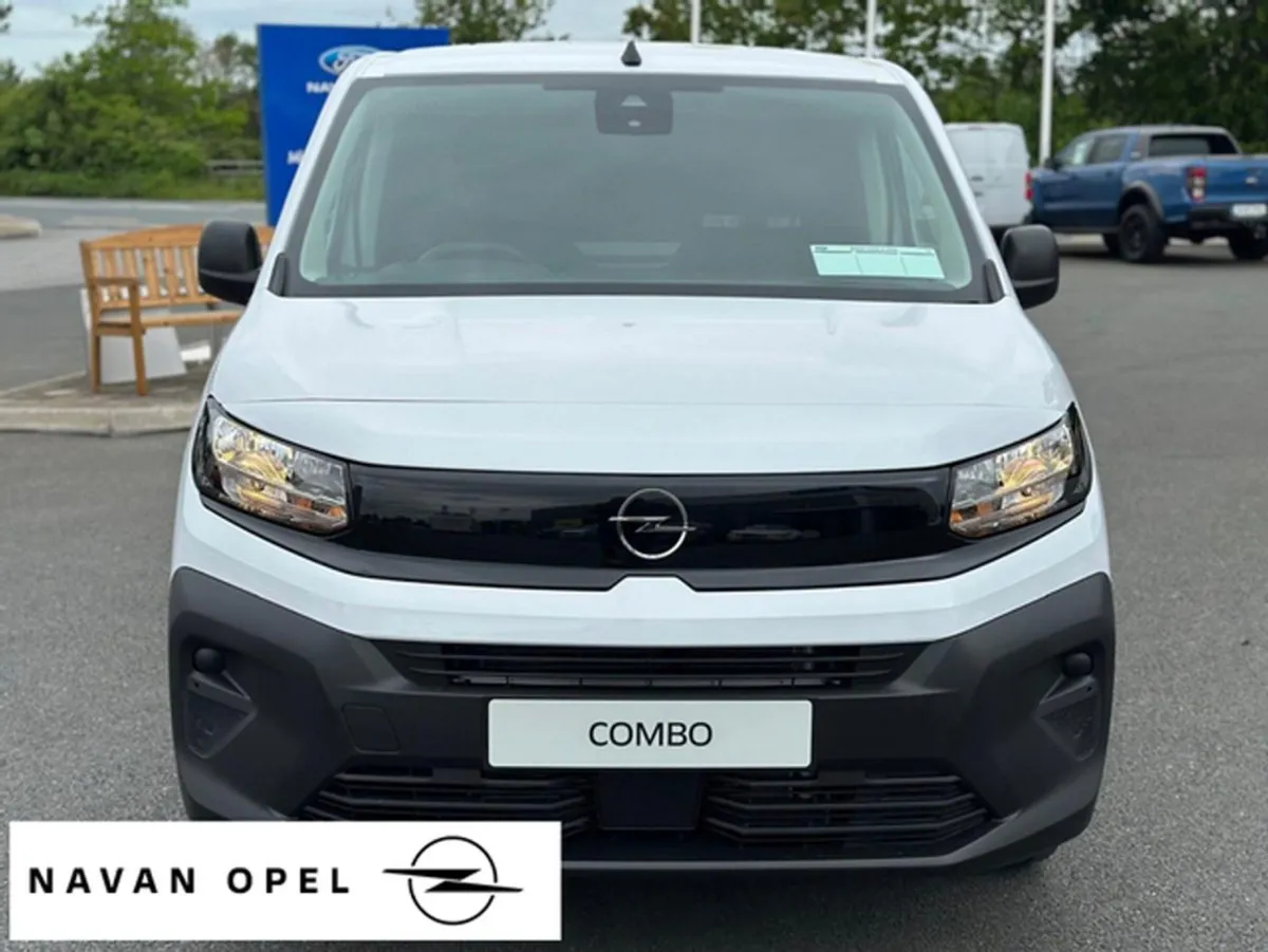 Opel Combo Komfort SWB 1.5td 100Ps Only  83 Per W - Image 4