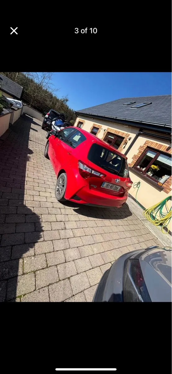 Toyota Yaris hybrid Luna - Image 3