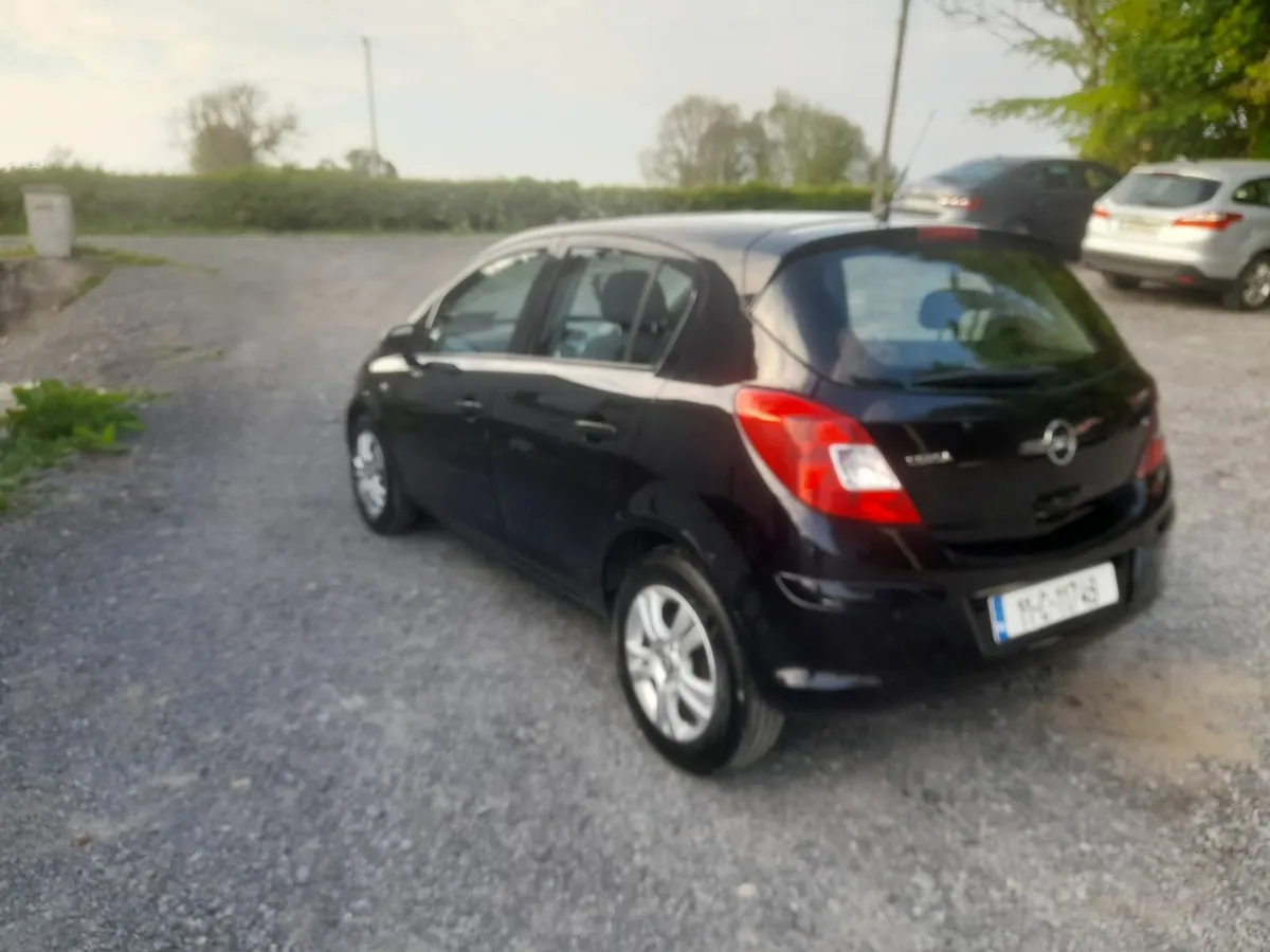 Opel Corsa 2011 - Image 2